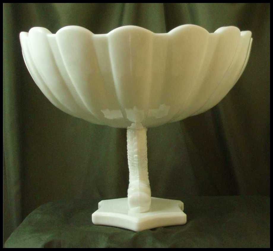 Westmoreland Milk Glass Large Dolphin & Shell Bowl Westmoreland Milk Glass Large Dolphin & Shell Bowl