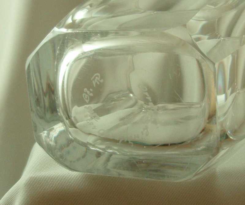 Orrefors Engraved Galleon Vase Signed by Vicke Lindstrand Orrefors Engraved Galleon Vase Signed by Vicke Lindstrand