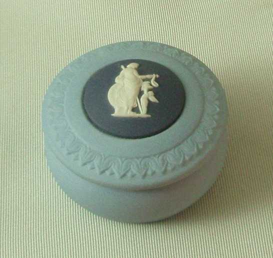 Wedgwood Tricolor Jasper Ware Round Miniature Box Wedgwood Tricolor Jasper Ware Round Miniature Box