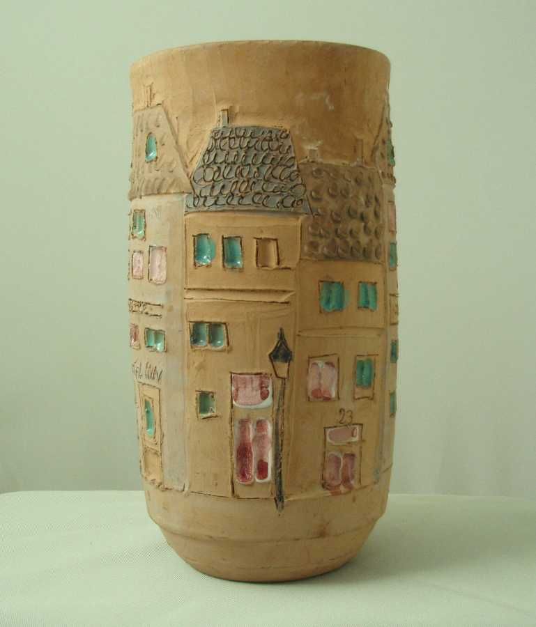 Vintage Raymor Terracotta Street Scene Vase Vintage Raymor Terracotta Street Scene Vase