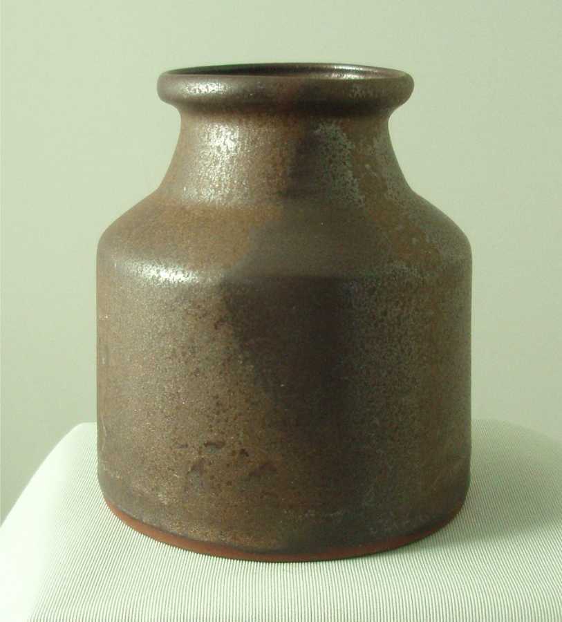 Rickard Dubourg Metallic Brown Pot Rickard Dubourg Metallic Brown Pot