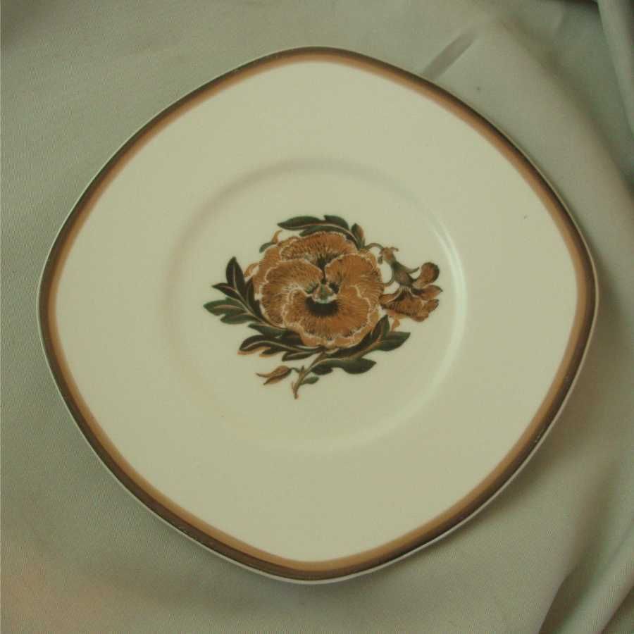Wedgwood Susie Cooper Reverie Cake Plate Wedgwood Susie Cooper Reverie Cake Plate