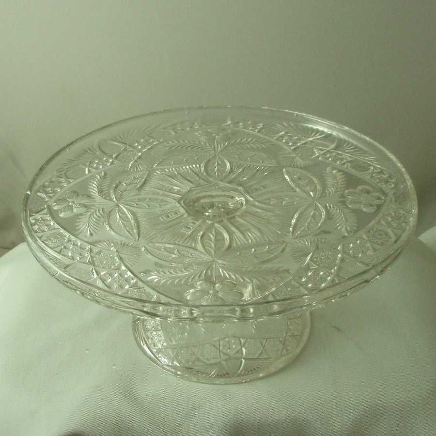 Indiana Glass Gaelic Cake Stand Indiana Glass Gaelic Cake Stand