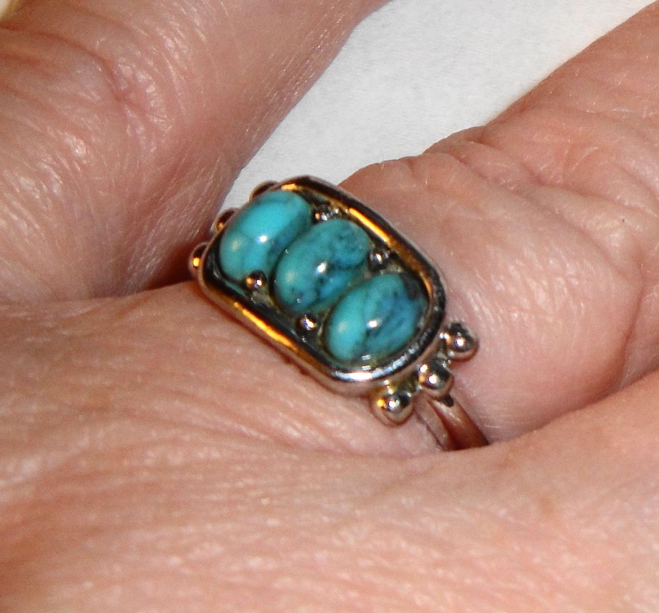 Vintage Signed Avon 1976 "Desert Azure" ~ Size 8 ~ 3 faux turquoise stones set in silver-tone Vintage Signed Avon 1976 "Desert Azure" ~ Size 8 ~ 3 faux turquoise stones set in silver-tone