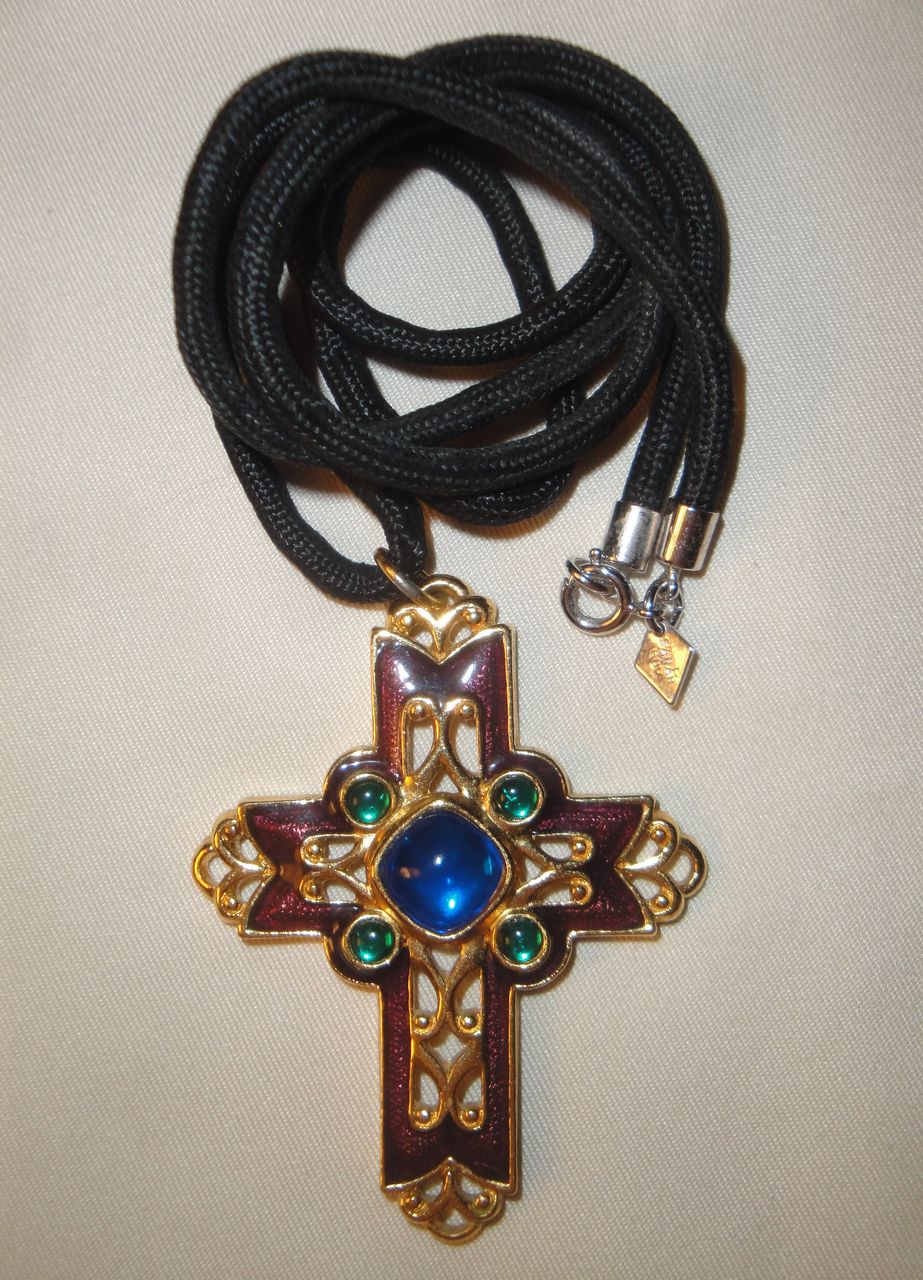 Vintage Signed Avon 1992 "Fashion Cross" with 30" cloth necklace by Sarah Coventry Vintage Signed Avon 1992 "Fashion Cross" with 30" cloth necklace by Sarah Coventry
