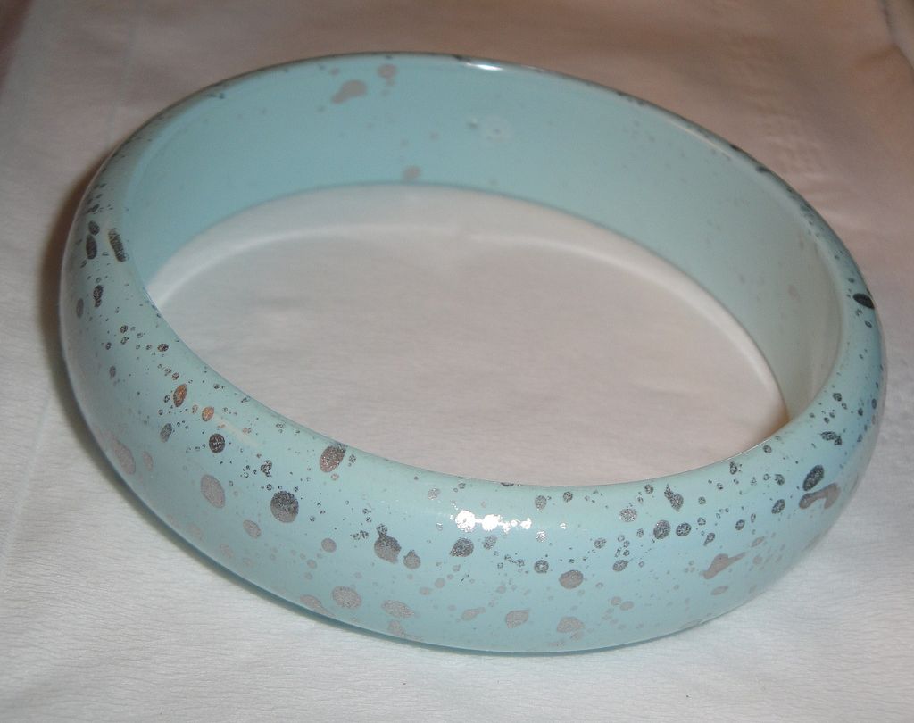 Vintage Blue Bangle Bracelet with Silver Spatches Vintage Blue Bangle Bracelet with Silver Spatches