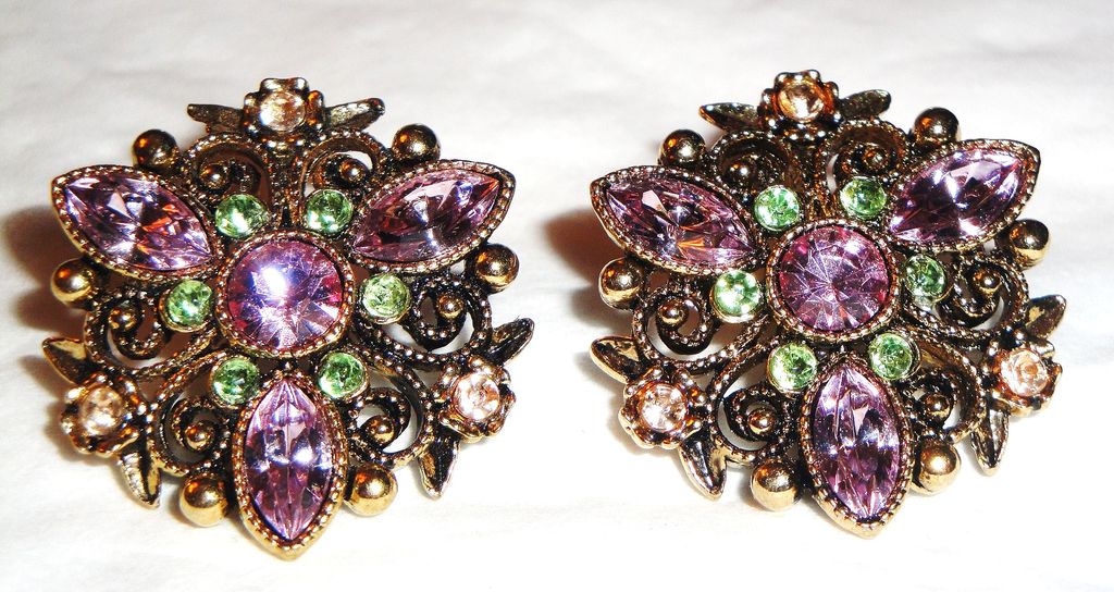 Avon "Burnished Gold-tone Flower Button" Pierced Earrings ~ pastel rhinestones Avon "Burnished Gold-tone Flower Button" Pierced Earrings ~ pastel rhinestones