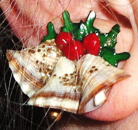 Vintage Sea Shell Bells Clip Earrings Vintage Sea Shell Bells Clip Earrings