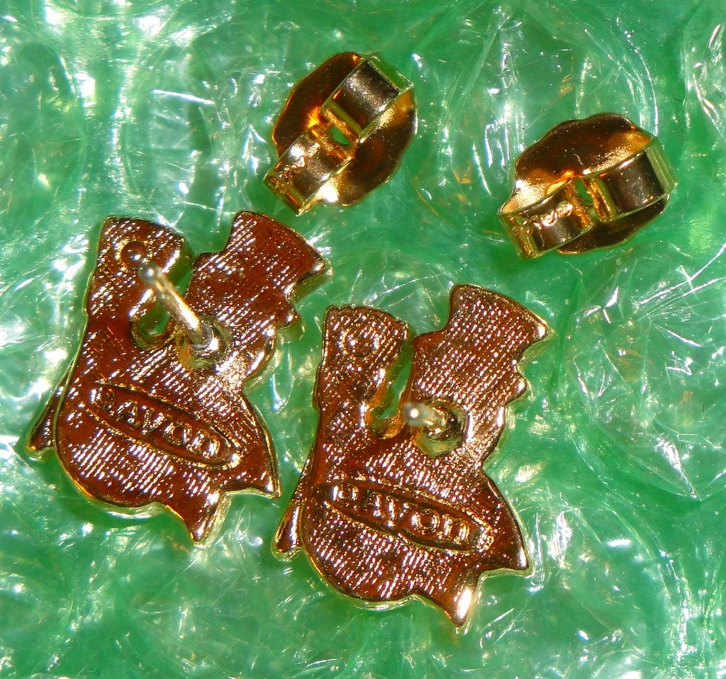 Vintage Avon Snowman Pierced Earrings Vintage Avon Snowman Pierced Earrings