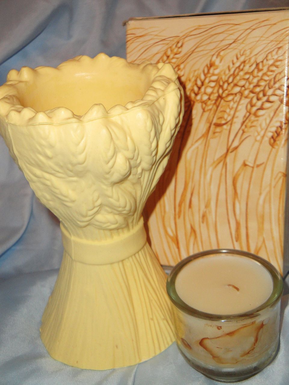 Vintage Signed Avon 1980 "Harvest Time Spice Garden Fragrance Candle" ~ Wheat Stalks ~ New ~ original box Vintage Signed Avon 1980 "Harvest Time Spice Garden Fragrance Candle" ~ Wheat Stalks ~ New ~ original box