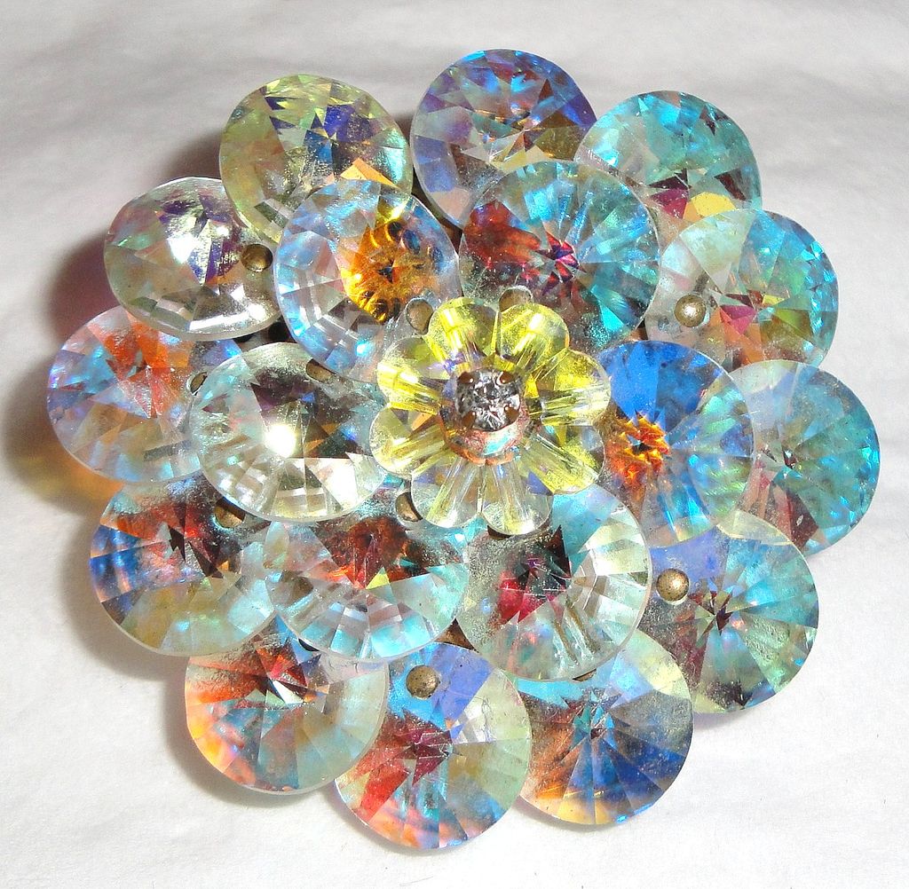 Vintage Aurora Borealis Rhinestones Flower Brooch from the mid to late 1950s Vintage Aurora Borealis Rhinestones Flower Brooch from the mid to late 1950s