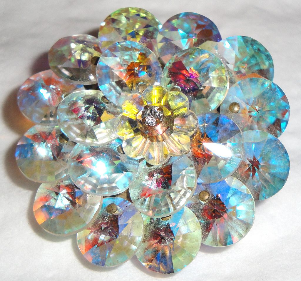 Vintage Aurora Borealis Rhinestones Flower Brooch from the mid to late 1950s Vintage Aurora Borealis Rhinestones Flower Brooch from the mid to late 1950s