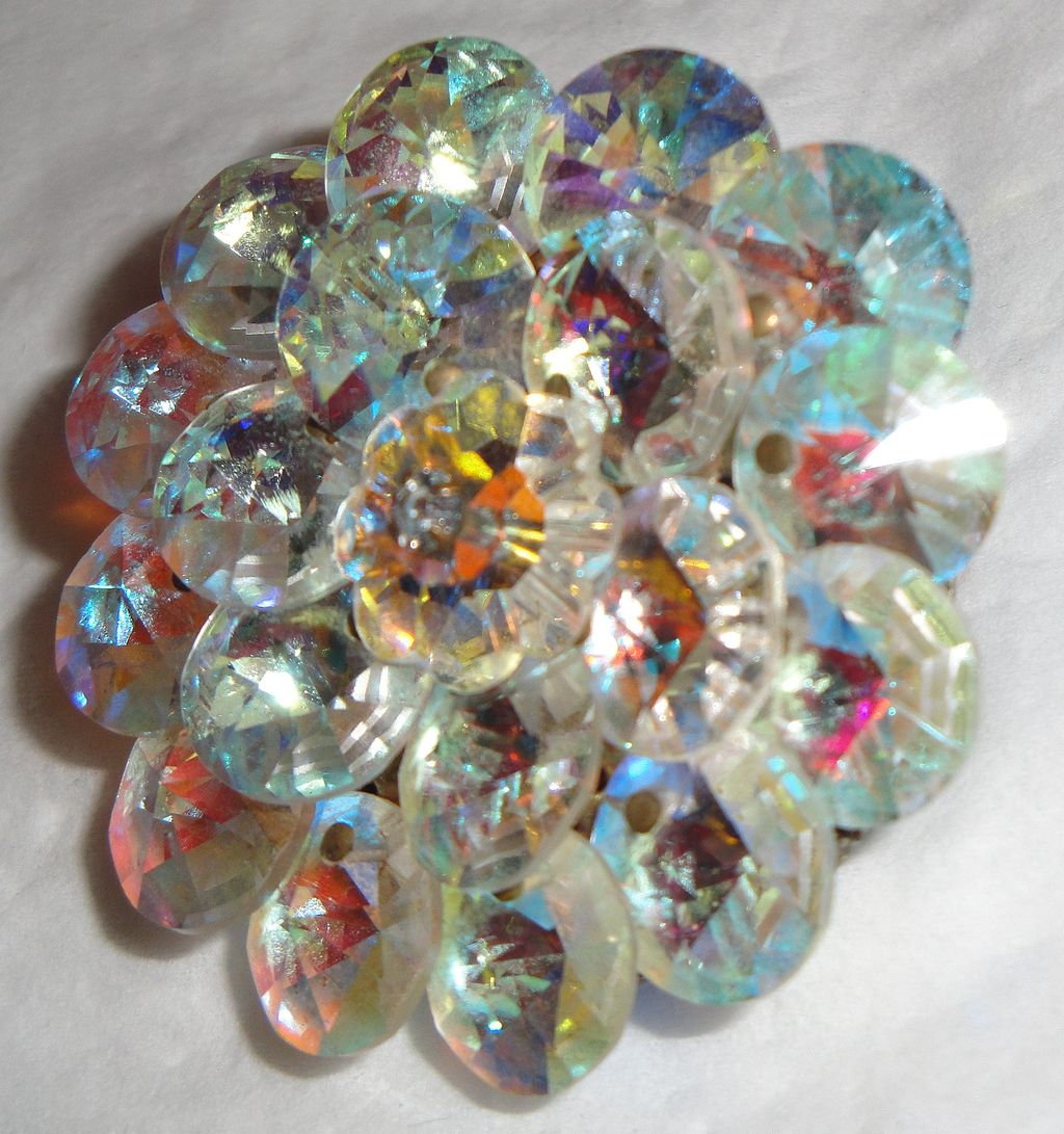 Vintage Aurora Borealis Rhinestones Flower Brooch from the mid to late 1950s Vintage Aurora Borealis Rhinestones Flower Brooch from the mid to late 1950s