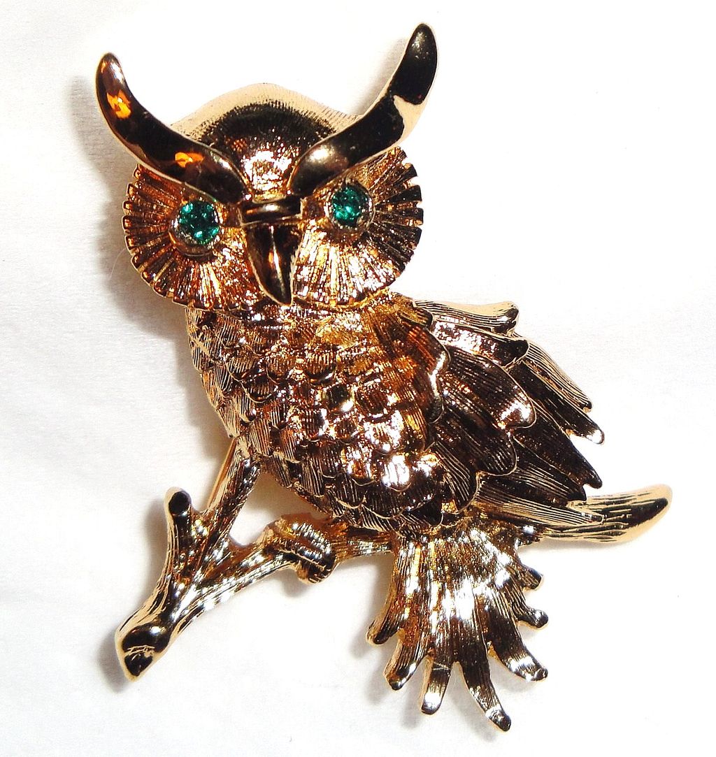 Vintage Signed Monet Gold-tone Owl Sitting on Tree Branch Brooch with Green Rhinestone Eyes Vintage Signed Monet Gold-tone Owl Sitting on Tree Branch Brooch with Green Rhinestone Eyes