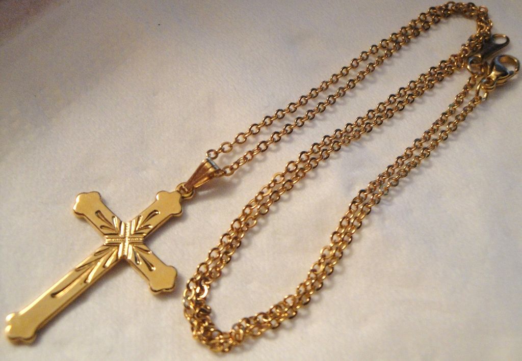 Signed Avon Gold-tone Cross with Decorative Carvings Signed Avon Gold-tone Cross with Decorative Carvings