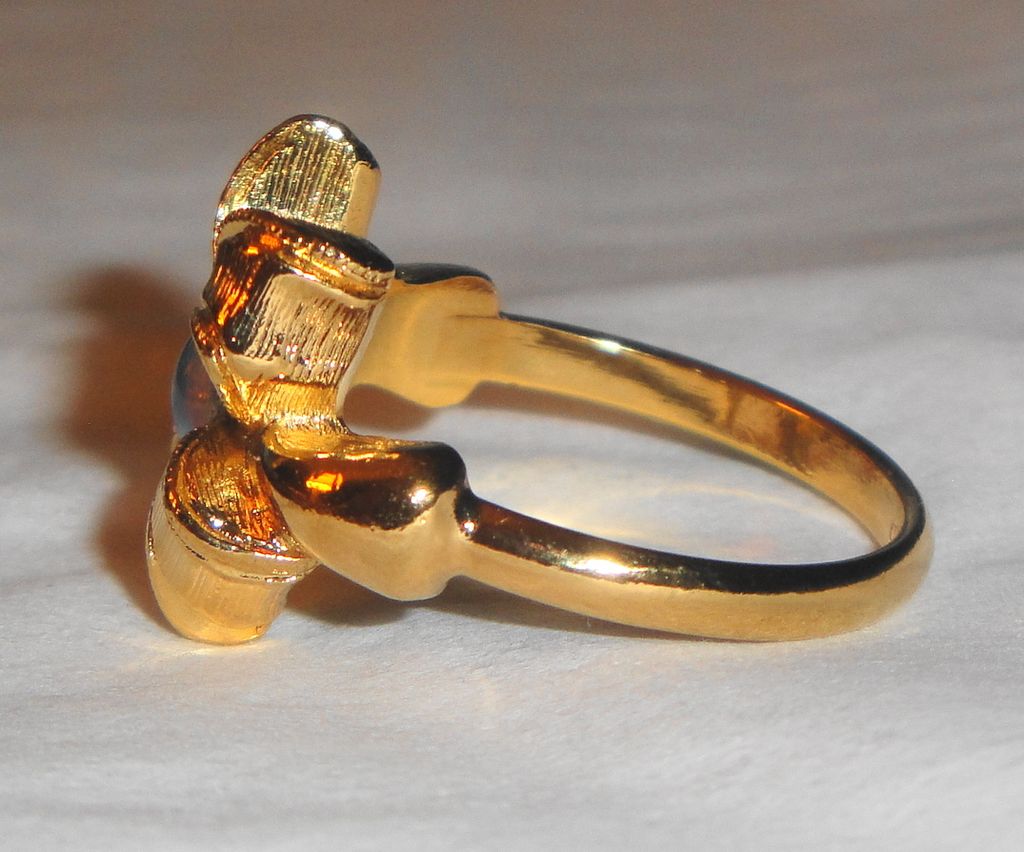 Signed Avon 1994 "Delicate Bow" Ring ~ size 10 ~ faux opal in textured tied bow Signed Avon 1994 "Delicate Bow" Ring ~ size 10 ~ faux opal in textured tied bow