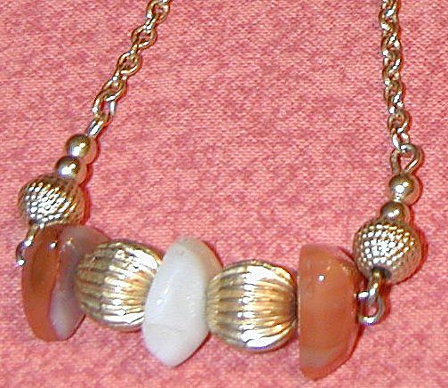 Avon 1975 "Desert Stones" Necklace ~ real agate and carnelian in gold-tone Avon 1975 "Desert Stones" Necklace ~ real agate and carnelian in gold-tone