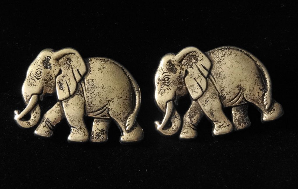 Vintage Silver-tone Elephant Clip Earrings Vintage Silver-tone Elephant Clip Earrings