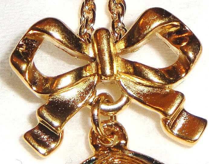 Avon 1988 "Easter Egg Pendant" Necklace ~ royal blue enamel with gold overlay Avon 1988 "Easter Egg Pendant" Necklace ~ royal blue enamel with gold overlay
