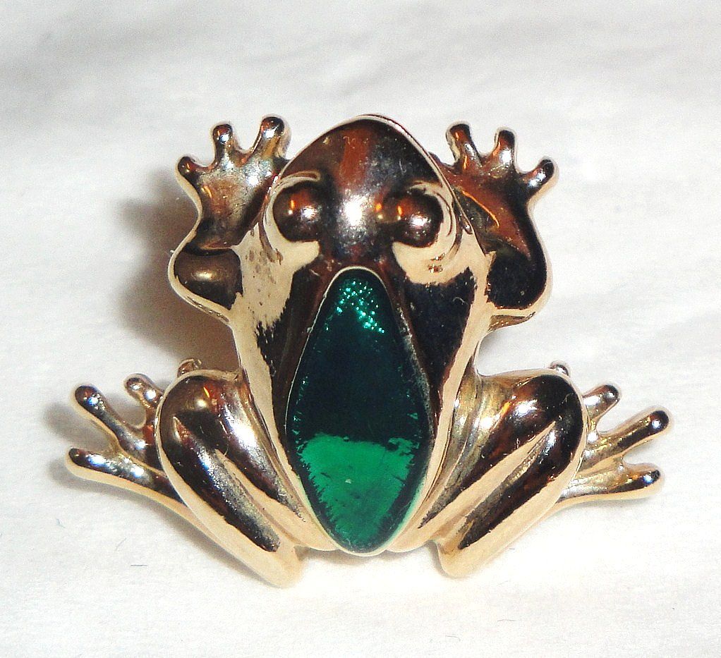 Avon 1985 "Frog Tac Pin" ~ gold-tone frog with emerald colored back Avon 1985 "Frog Tac Pin" ~ gold-tone frog with emerald colored back