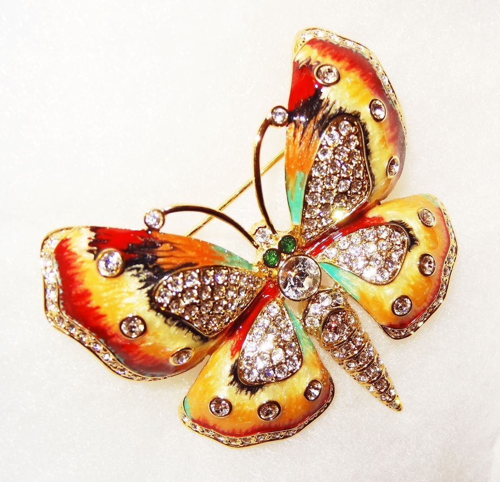 Designer Signed c.1990 KJL Kenneth Jay Lane Pave Crystal & Enamel Butterfly Designer Signed c.1990 KJL Kenneth Jay Lane Pave Crystal & Enamel Butterfly
