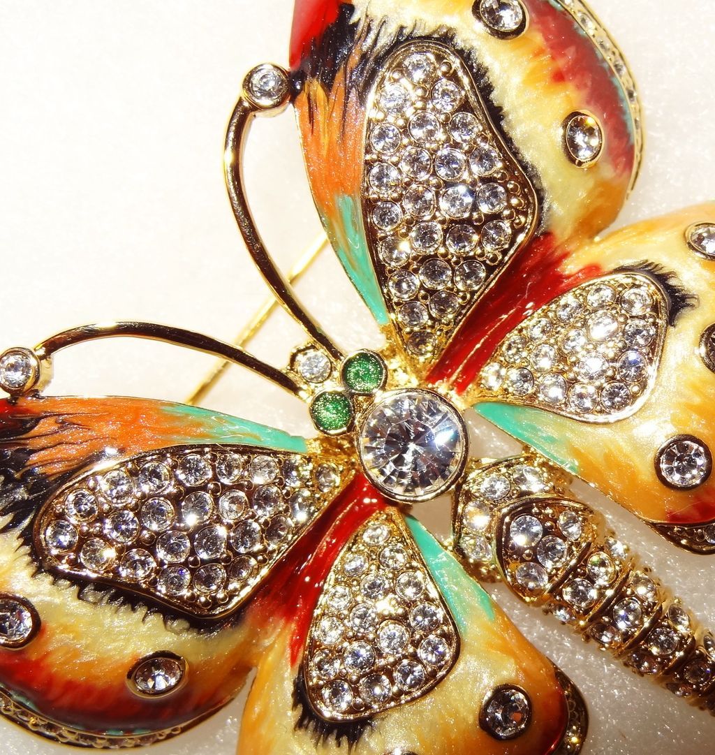 Designer Signed c.1990 KJL Kenneth Jay Lane Pave Crystal & Enamel Butterfly Designer Signed c.1990 KJL Kenneth Jay Lane Pave Crystal & Enamel Butterfly