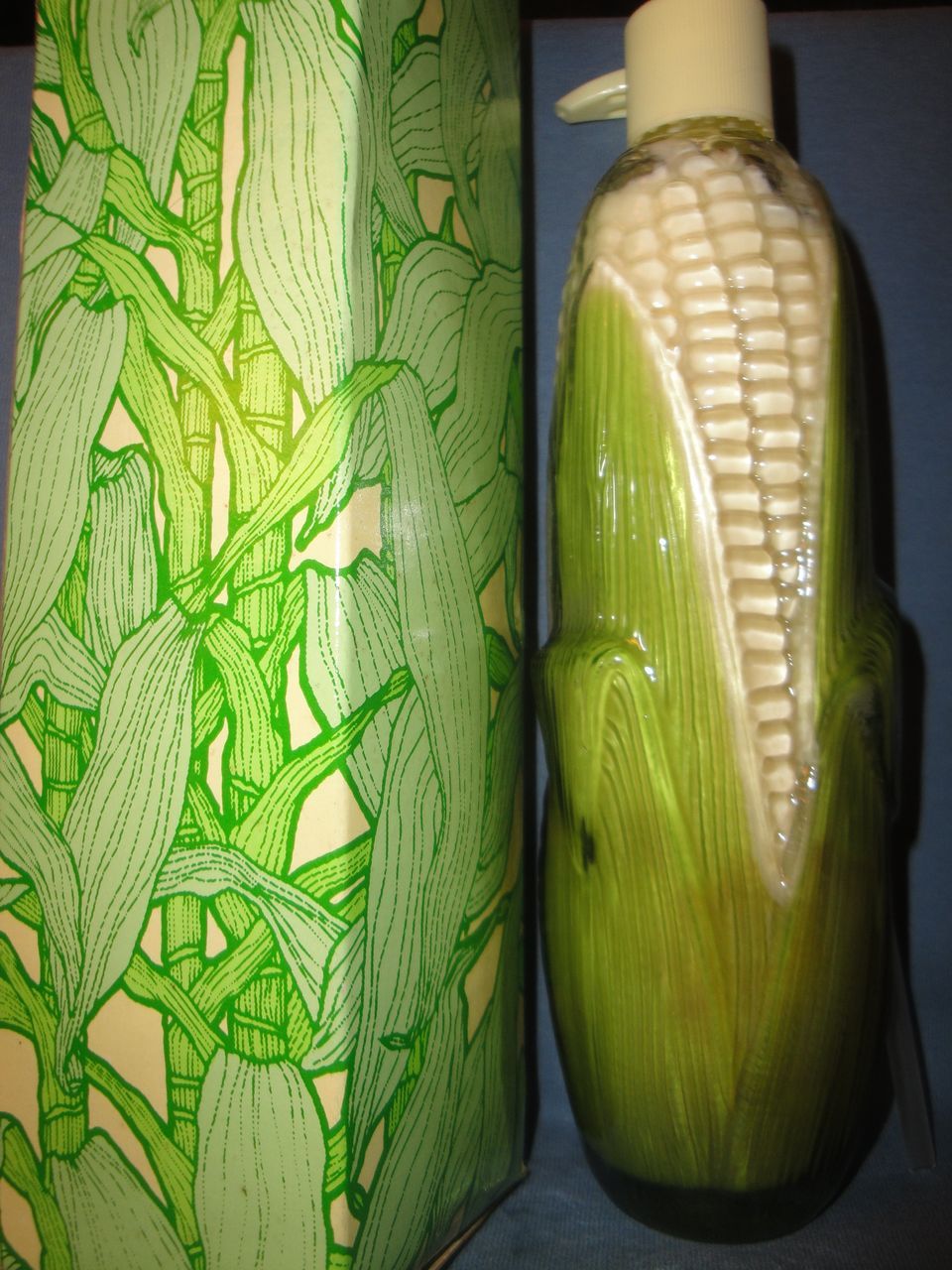 Avon 1977-1980 "Golden Harvest" Lotion, clear glass ear of corn decanter Avon 1977-1980 "Golden Harvest" Lotion, clear glass ear of corn decanter