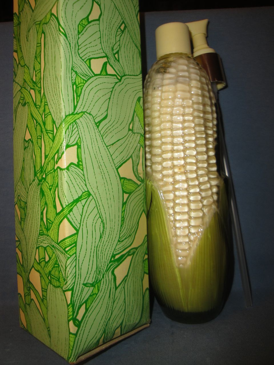Avon 1977-1980 "Golden Harvest" Lotion, clear glass ear of corn decanter Avon 1977-1980 "Golden Harvest" Lotion, clear glass ear of corn decanter