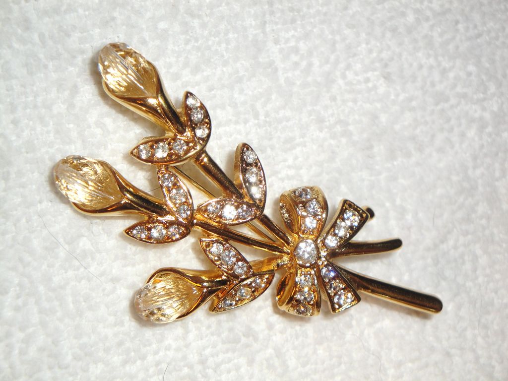 Vintage Signed Monet Bouquet of Crystal Flowers Brooch accented with pave leaves & a pave bow Vintage Signed Monet Bouquet of Crystal Flowers Brooch accented with pave leaves & a pave bow