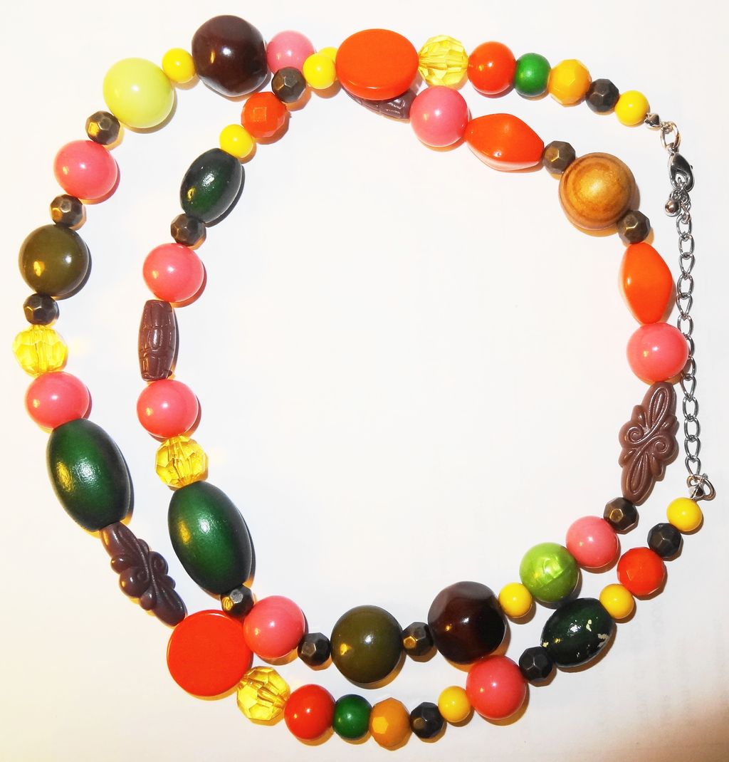 Vintage 36" Bright Multi-Colored, Multi-faceted & Round Beads Necklace ~ large and small Vintage 36" Bright Multi-Colored, Multi-faceted & Round Beads Necklace ~ large and small