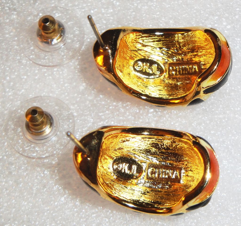 Kenneth Jay Lane Tiger Line Pattern Enamel Gold-tone Finish Half Crescent Hoop Pierced Earrings Kenneth Jay Lane Tiger Line Pattern Enamel Gold-tone Finish Half Crescent Hoop Pierced Earrings