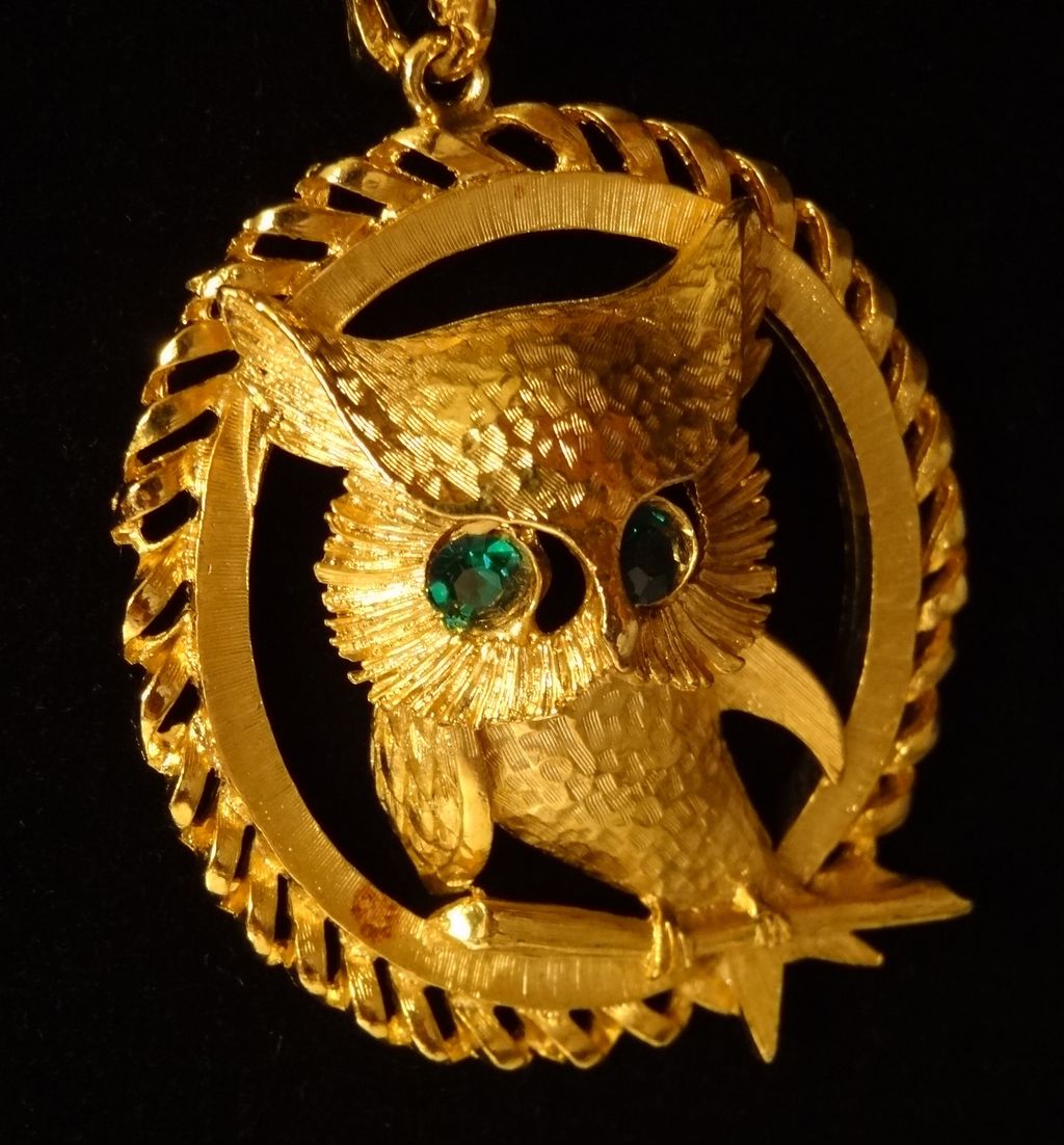 Vintage Figural 3D Owl With Faux Emerald Eyes Vintage Figural 3D Owl With Faux Emerald Eyes