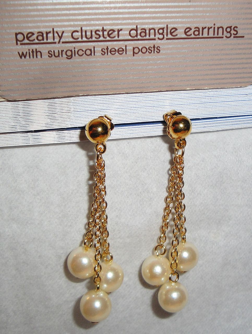 Avon "Pearly Cluster Dangle" Pierced Earrings ~ 3 pearls on gold-tone chain Avon "Pearly Cluster Dangle" Pierced Earrings ~ 3 pearls on gold-tone chain