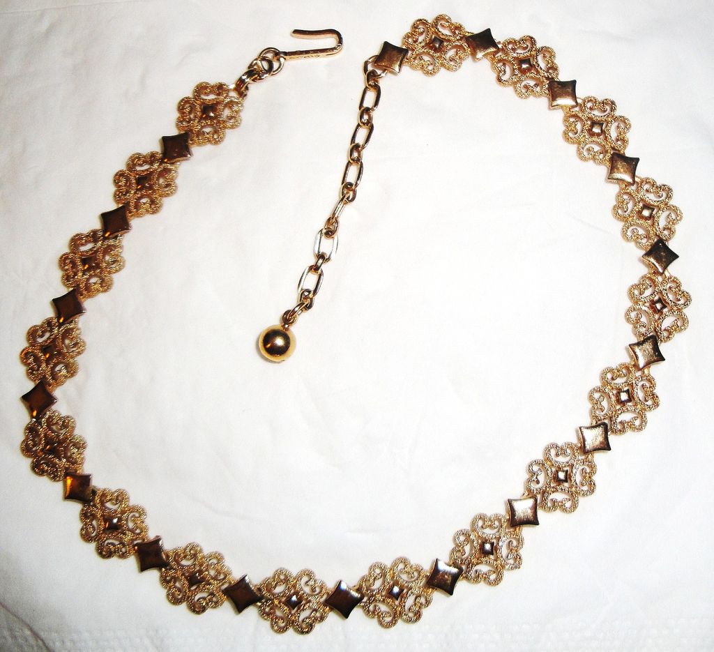 Vintage Signed Avon "Precious Pretenders" Necklace ~ gold washed flowers Vintage Signed Avon "Precious Pretenders" Necklace ~ gold washed flowers