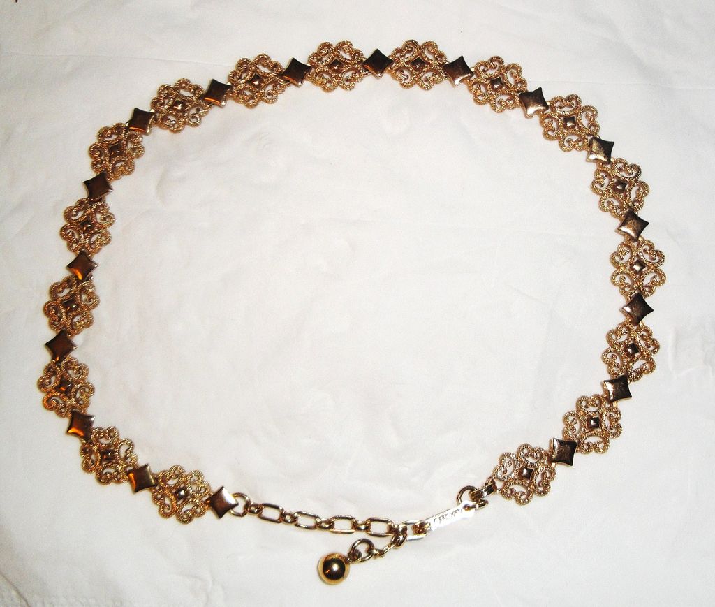 Vintage Signed Avon "Precious Pretenders" Necklace ~ gold washed flowers Vintage Signed Avon "Precious Pretenders" Necklace ~ gold washed flowers