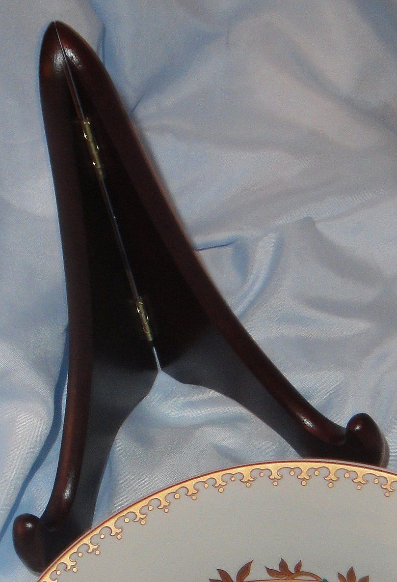 Vintage Signed Avon 1985 "Abigail Adams Porcelain Plate" ~ fine porcelain with 22K gold trim Vintage Signed Avon 1985 "Abigail Adams Porcelain Plate" ~ fine porcelain with 22K gold trim