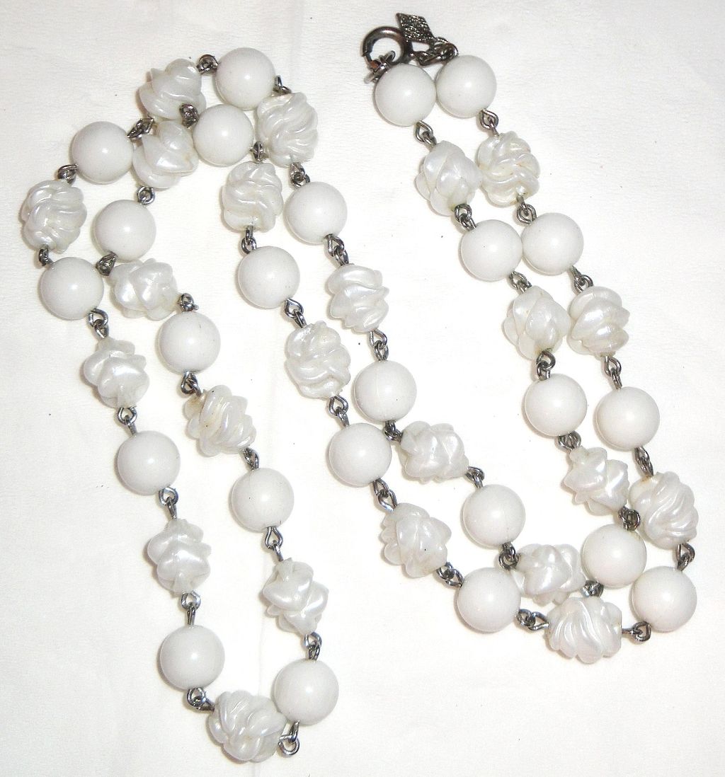Vintage Signed Sarah Coventry "Summer Magic" ~ a 28" white bead necklace ~ round beads & carved pearlized beads Vintage Signed Sarah Coventry "Summer Magic" ~ a 28" white bead necklace ~ round beads & carved pearlized beads