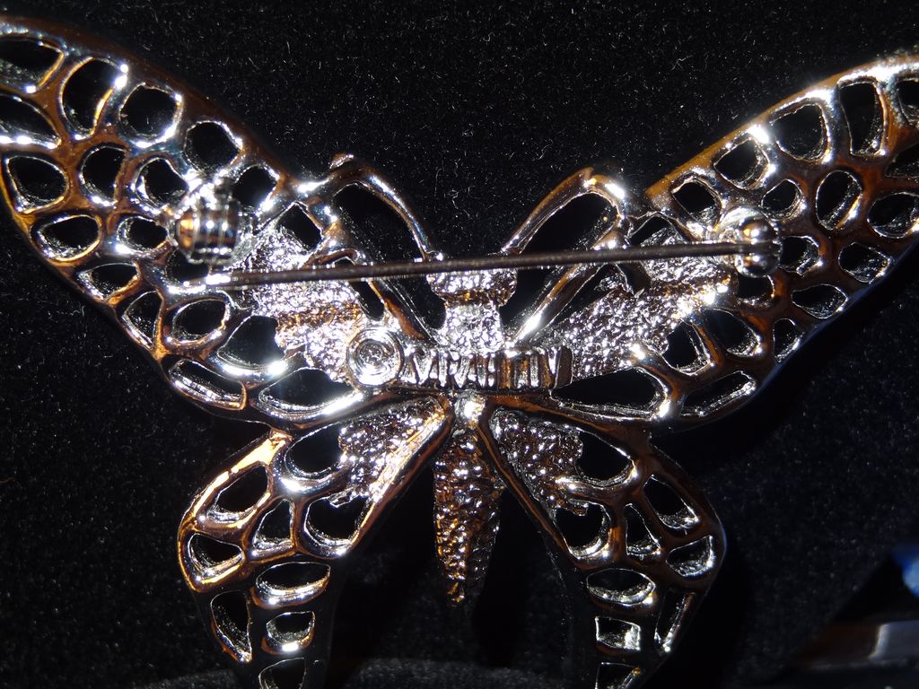 1971 Sarah Coventry "Madame Butterfly" Silver-tone Brooch/Pin 1971 Sarah Coventry "Madame Butterfly" Silver-tone Brooch/Pin