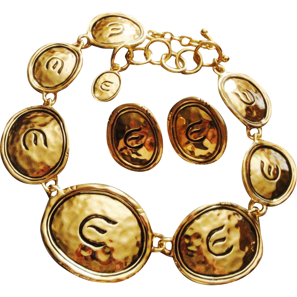 22 k Gold Plated Medallion "Signature Gold Coast" Necklace & Clip Earrings ~ Avon's Elizabeth Taylor Signed Collection 22 k Gold Plated Medallion "Signature Gold Coast" Necklace & Clip Earrings ~ Avon's Elizabeth Taylor Signed Collection