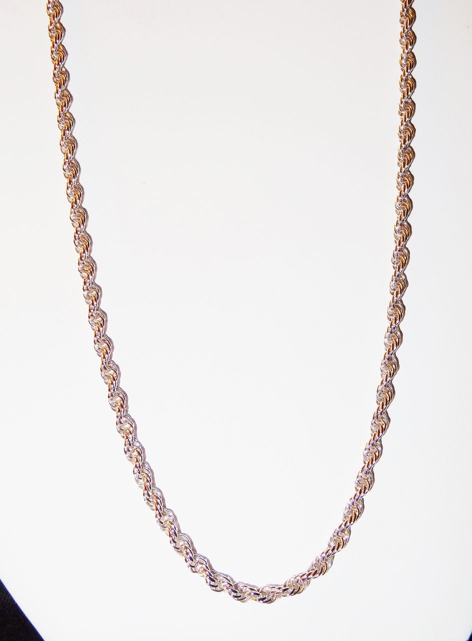 Avon's 1984 20" "Sterling Silver Ropechain" Avon's 1984 20" "Sterling Silver Ropechain"