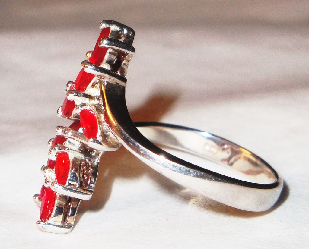 Avon 2004 "Sterling Silver Birthstone Bypass Ring ~ July" in size small (approximately size 5-6) Avon 2004 "Sterling Silver Birthstone Bypass Ring ~ July" in size small (approximately size 5-6)