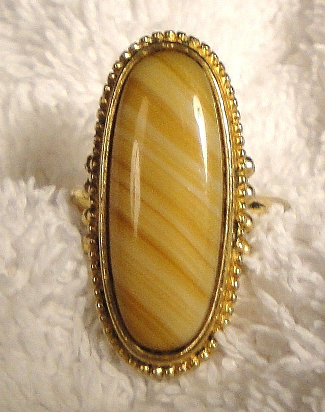 Signed Vintage Avon "Shimmering Sands Ring" ~ Size 10 ~ agate striated in sand shades ~ no 2 alike Signed Vintage Avon "Shimmering Sands Ring" ~ Size 10 ~ agate striated in sand shades ~ no 2 alike