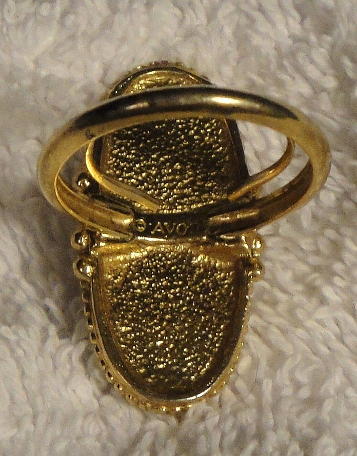 Signed Vintage Avon "Shimmering Sands Ring" ~ Size 10 ~ agate striated in sand shades ~ no 2 alike Signed Vintage Avon "Shimmering Sands Ring" ~ Size 10 ~ agate striated in sand shades ~ no 2 alike