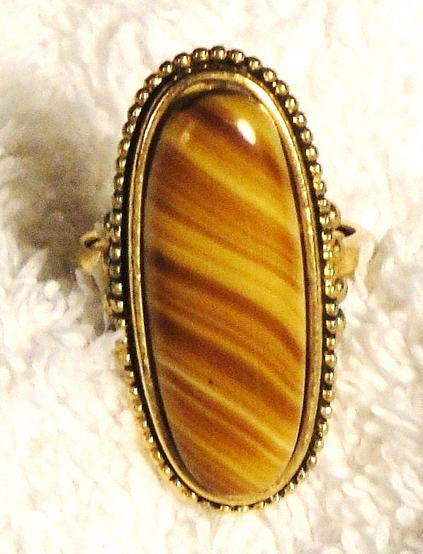 Signed Vintage Avon "Shimmering Sands Ring" ~ Size 6-7 ~ agate stripes in sand shades ~ no 2 alike Signed Vintage Avon "Shimmering Sands Ring" ~ Size 6-7 ~ agate stripes in sand shades ~ no 2 alike