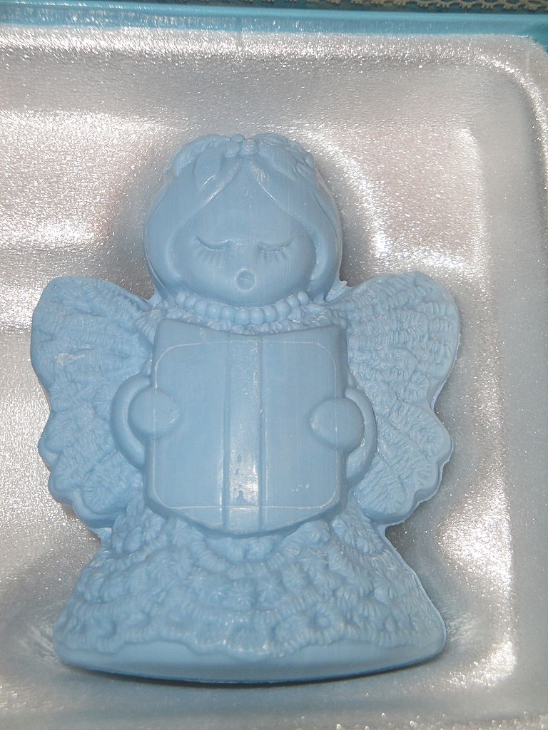 Vintage Signed Avon 1975 "Angel Lace Soaps" ~ 3 blue soaps in shape of angels Vintage Signed Avon 1975 "Angel Lace Soaps" ~ 3 blue soaps in shape of angels