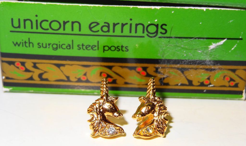 Avon 1989 Demi Parure "Unicorn Collection" ~ Stick pin and Pierced Earrings Avon 1989 Demi Parure "Unicorn Collection" ~ Stick pin and Pierced Earrings