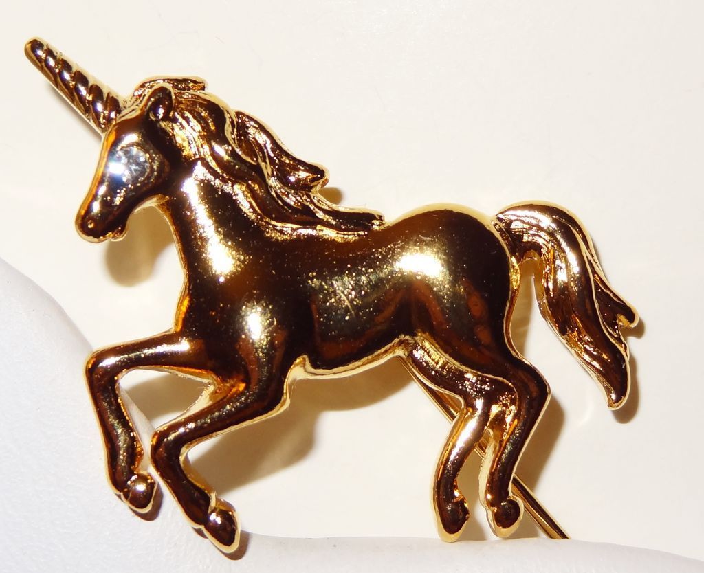 Avon 1989 Demi Parure "Unicorn Collection" ~ Stick pin and Pierced Earrings Avon 1989 Demi Parure "Unicorn Collection" ~ Stick pin and Pierced Earrings