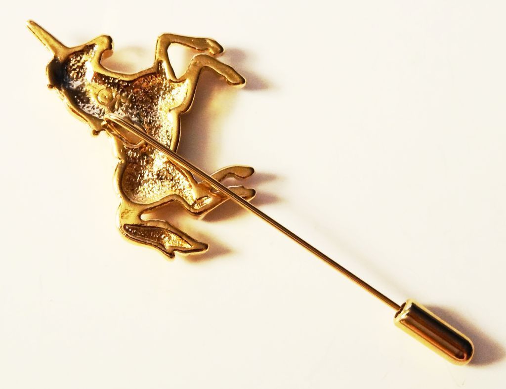 Avon 1989 Demi Parure "Unicorn Collection" ~ Stick pin and Pierced Earrings Avon 1989 Demi Parure "Unicorn Collection" ~ Stick pin and Pierced Earrings