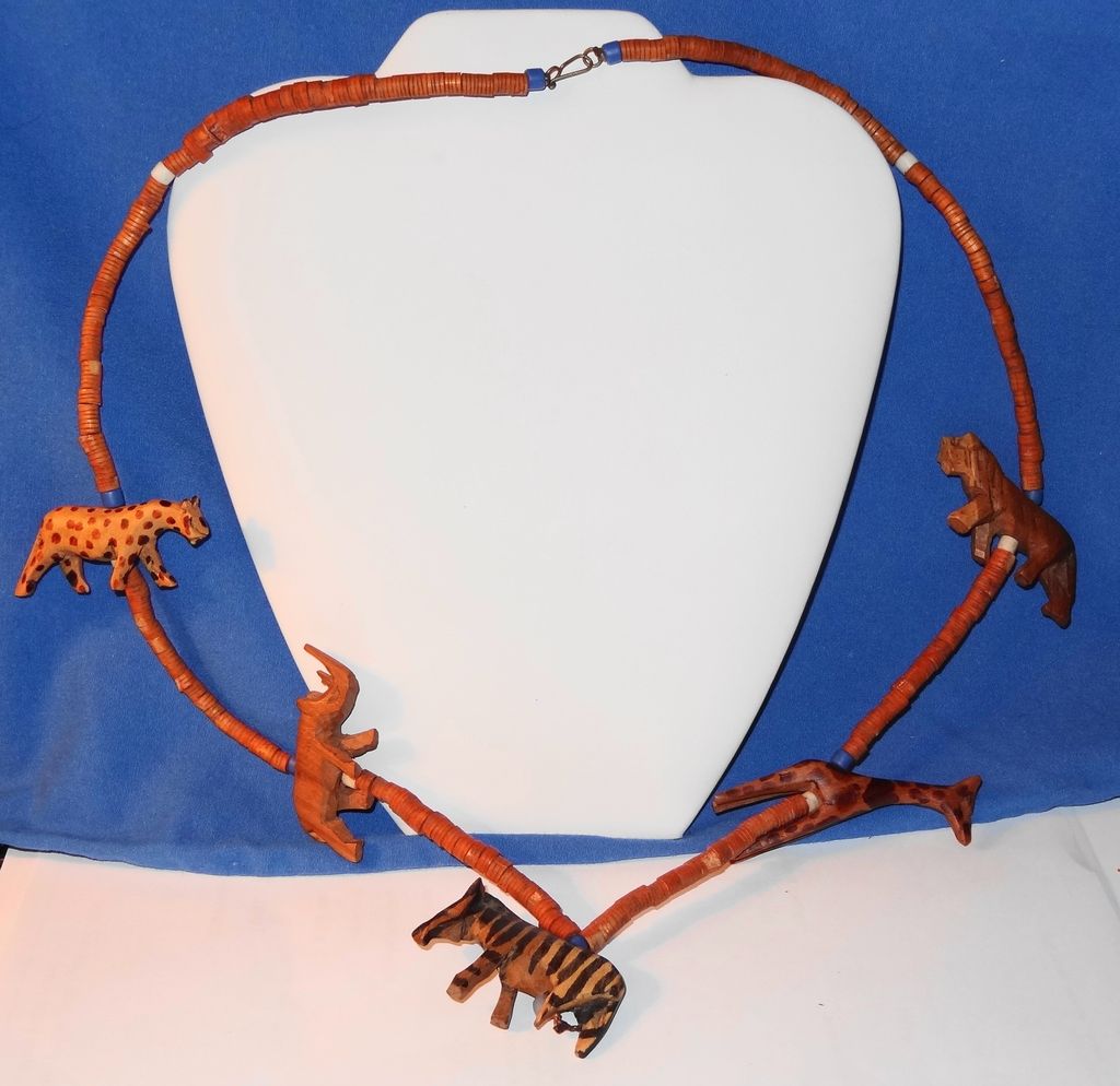 Vintage African Wildlife Beaded Necklace with 5 hand-carved, hand-painted animals Vintage African Wildlife Beaded Necklace with 5 hand-carved, hand-painted animals