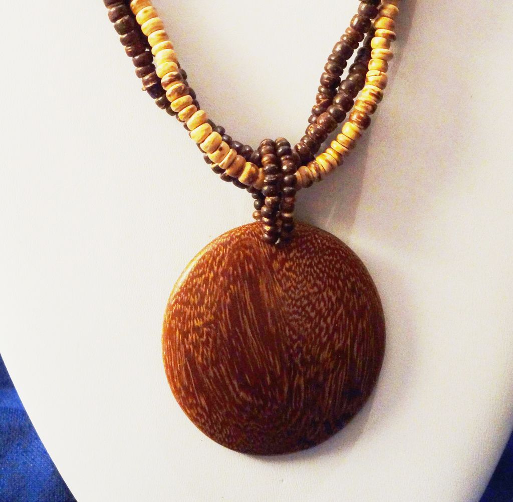 Vintage Multi-strand Large Dangling Wooden Convex Disk Necklace Vintage Multi-strand Large Dangling Wooden Convex Disk Necklace